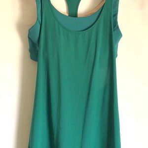 Lululemon racerback tank with built in bra Sz 8
